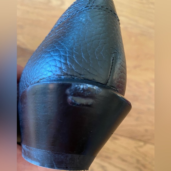 Coach 'bandit' Zip Boot (women) ankle bootie
In Black Leather sz 6B - Picture 12 of 16